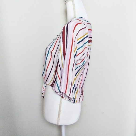 Urban Romantics Cropped Striped Tie Front Blouse - Picture 4 of 10